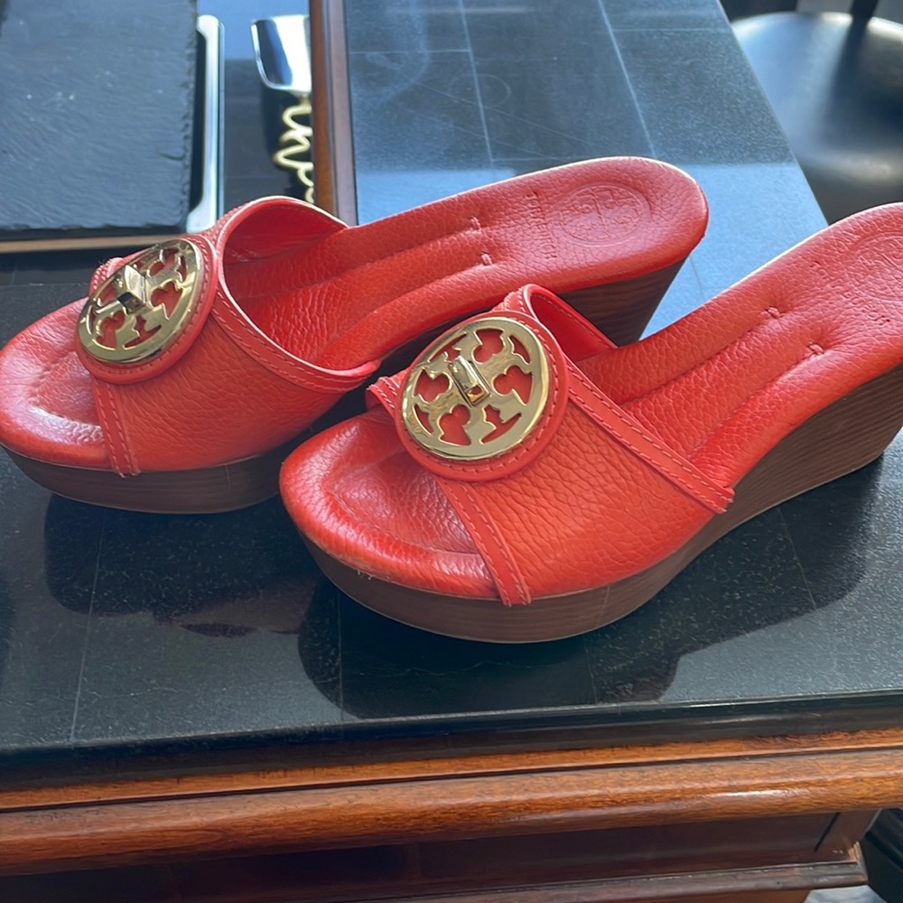 Tori Burch wedge sandal’s